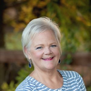 Meet your Posher, Nancy